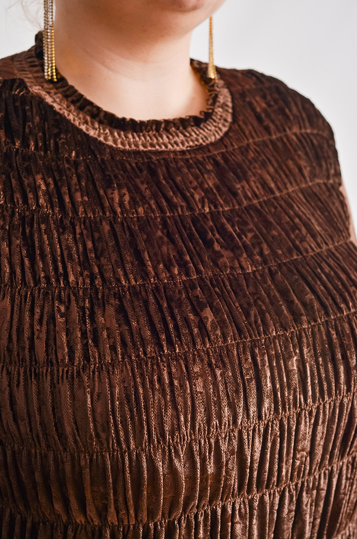 Коричнева сукня-двійка з м’якою велюровою фактурою великих розмірів