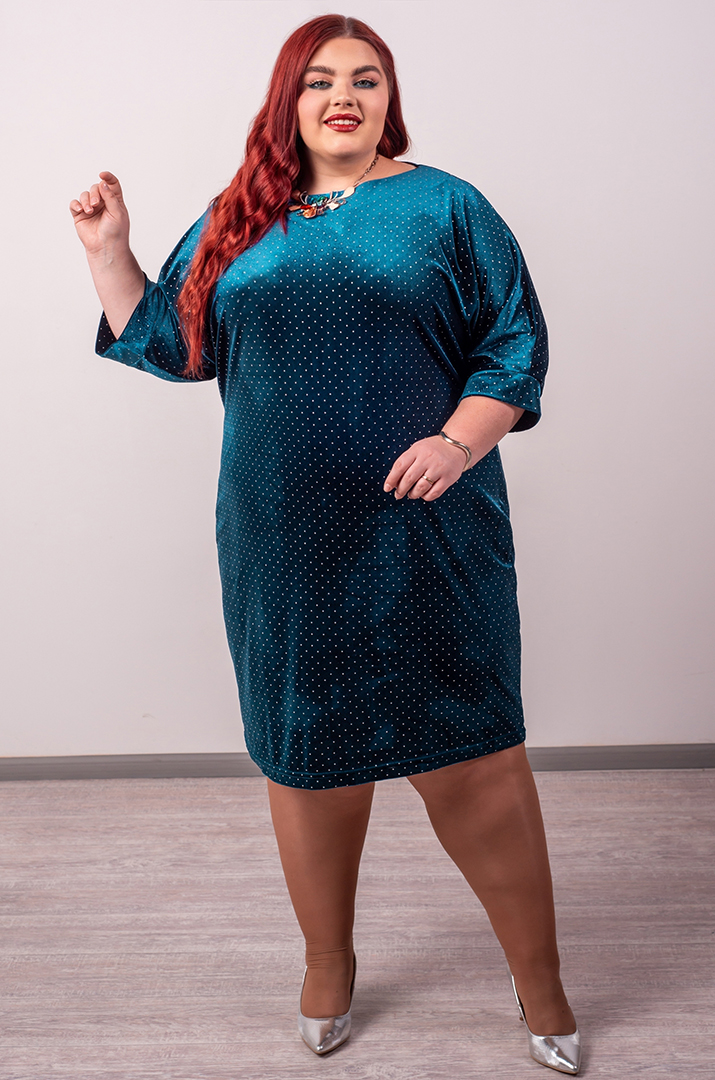 Велюрова міні-сукня футляр з дрібним напиленням великих розмірів