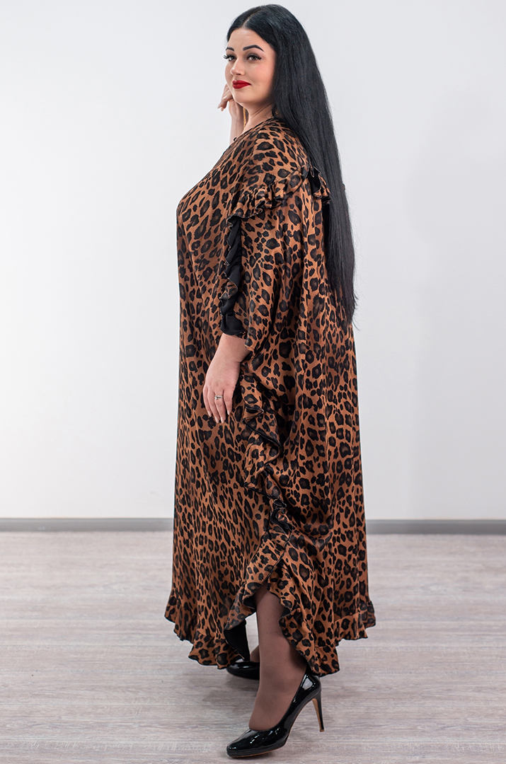Сукня максі з леопардовим принтом та з акцентними воланами великих розмірів