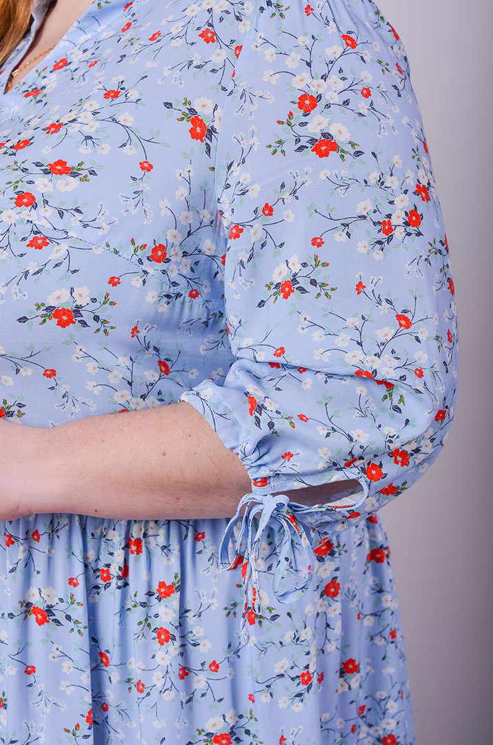 Сукня міні з делікатними воланами великих розмірів