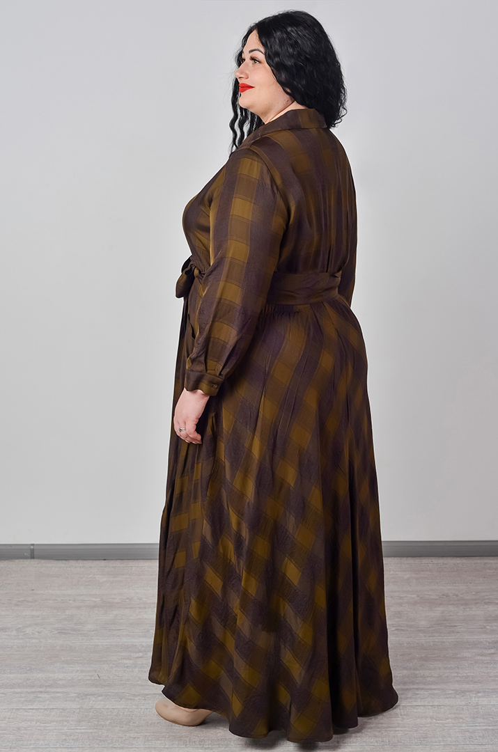 Сукня максі в клітинку з поясом великих розмірів