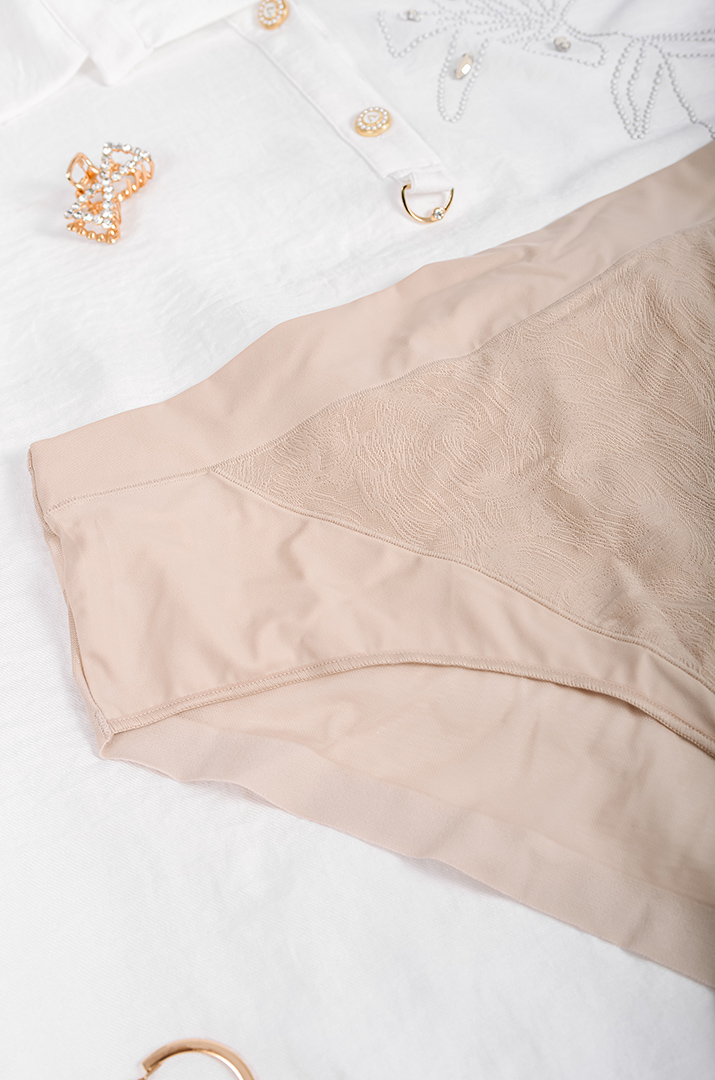 Труси-сліп із поєднанням текстилю і прозорої сітки великих розмірів