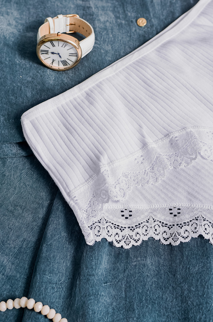 Труси в рубчик з мереживом великих розмірів