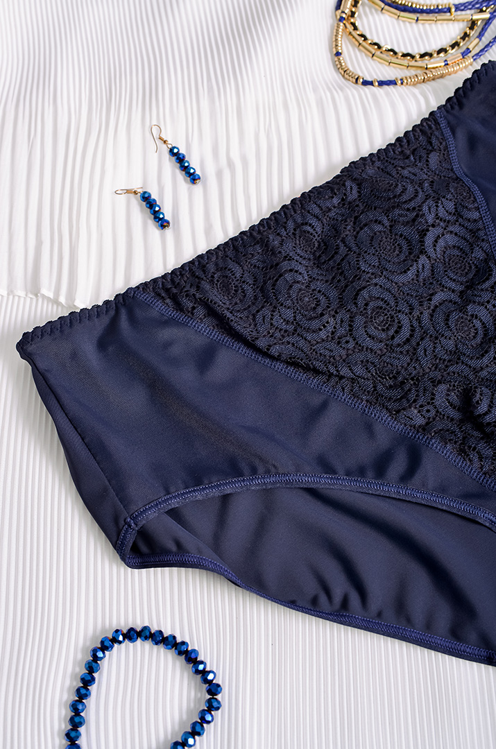 Труси з мереживом великих розмірів