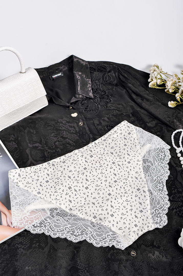 Труси-сліп з фігурним мереживним оздобленням великих розмірів