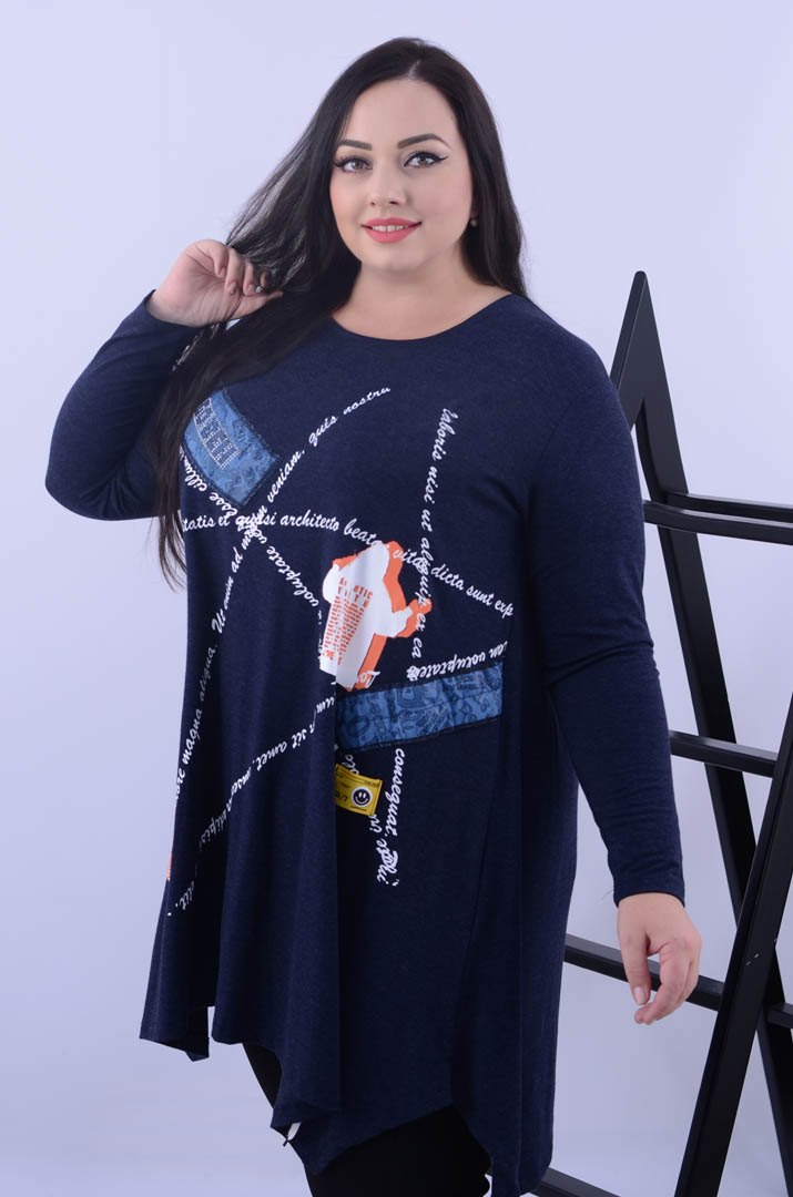 Туніка коротка трапеція з яскравим декором батал