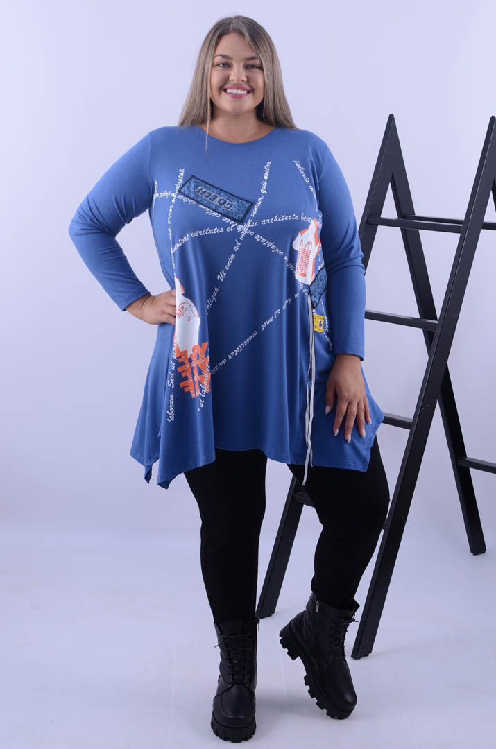 Туніка коротка трапеція з яскравим декором батал