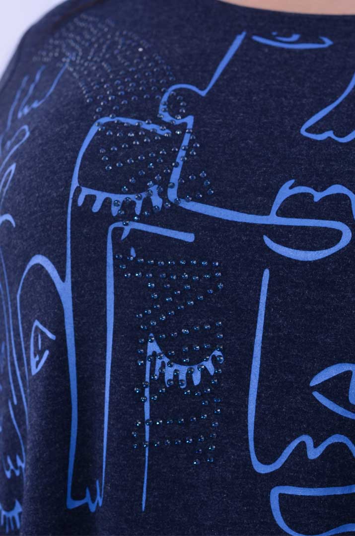 Туніка трапеція зі стразами та принтом супер батал