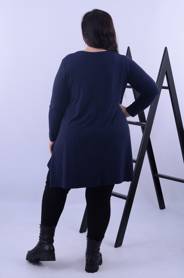 Туніка трапеція зі стразами та принтом супер батал