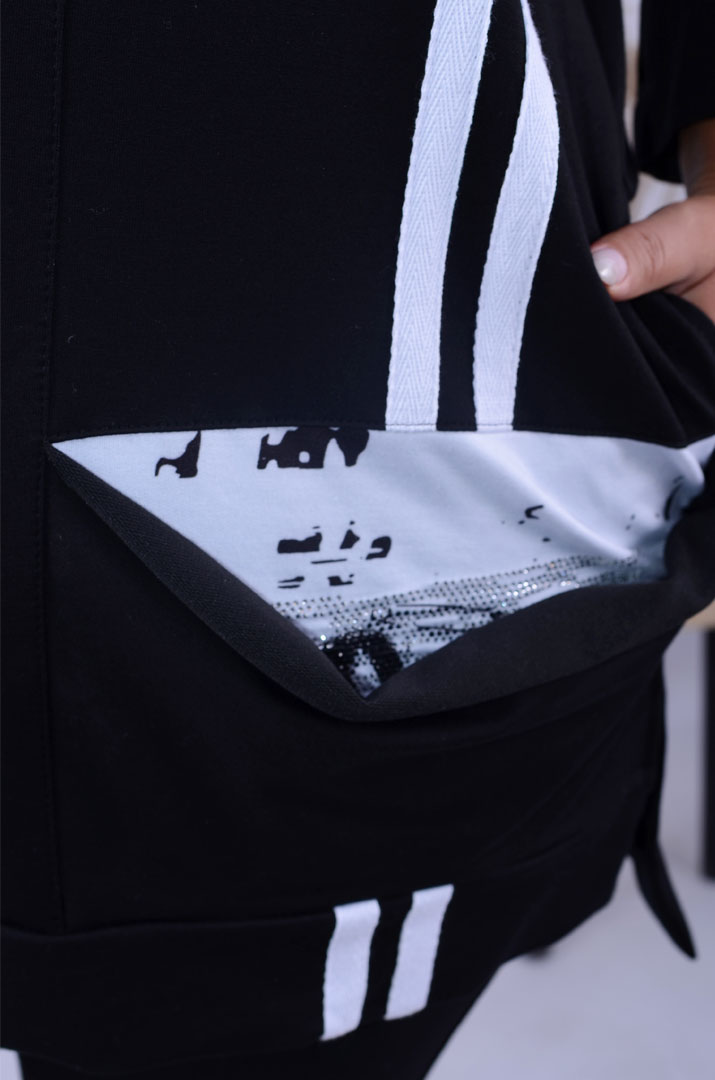 Стильна укорочена туніка з декором супер батал