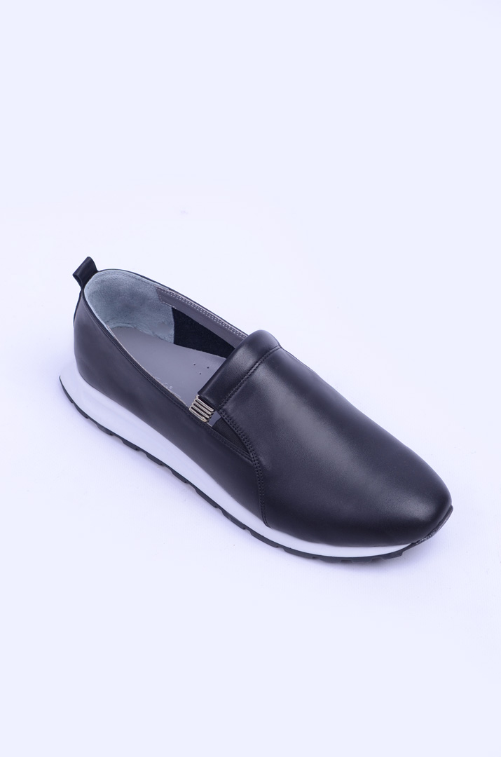 Зручні шкіряні туфлі великих розмірів