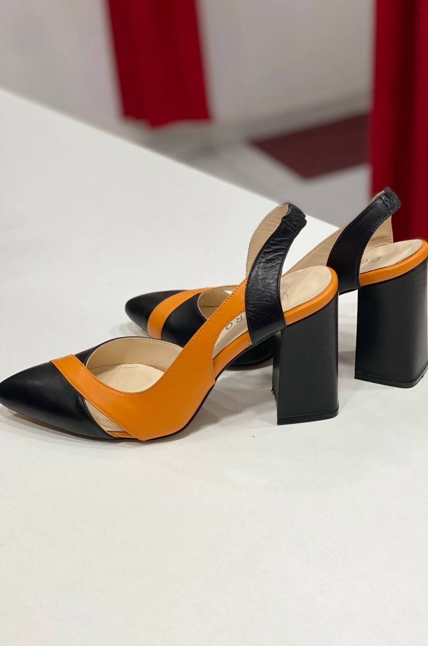 Слінгбеки помаранчеві на стійких підборах великих розмірів