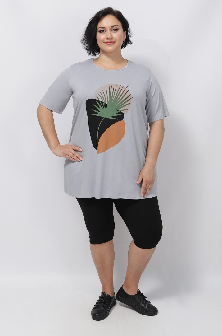 Трикотажная туника с принтом в белом и сером цветах супер батал