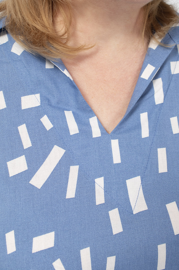 Стильна туніка з коміром супер батал