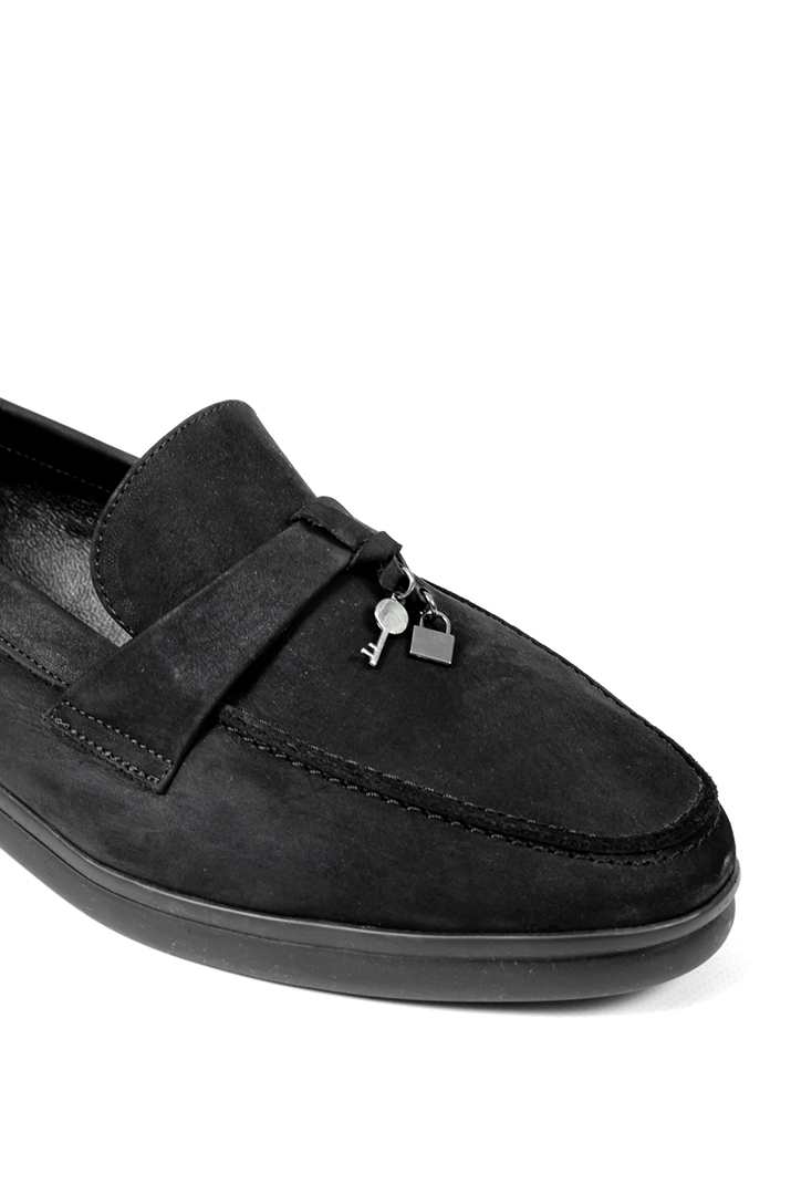 Лоферы нубук с украшением больших размеров