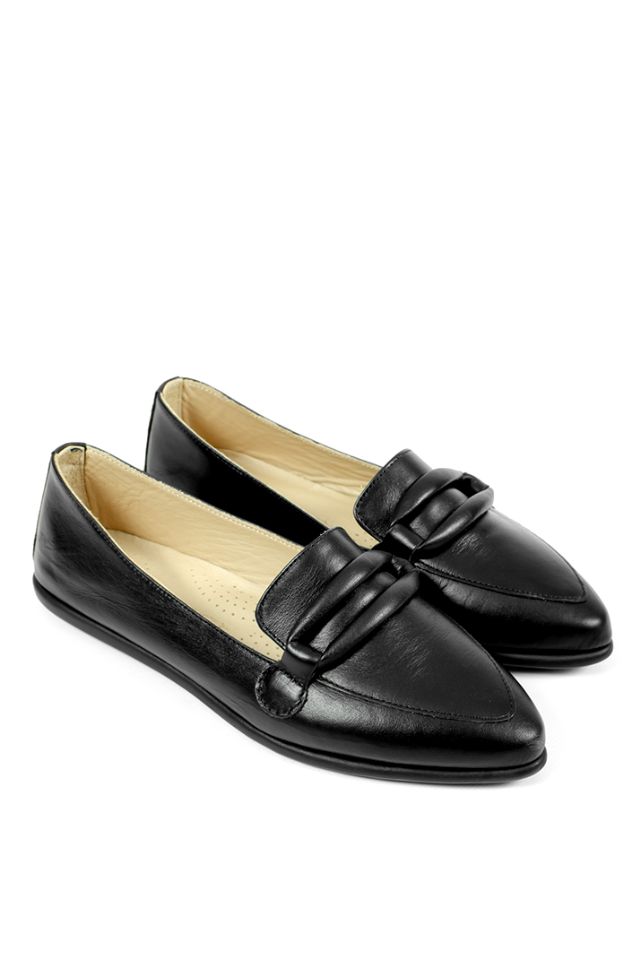 Лофери чорні натуральна шкіра з лаконічною прикрасою великих розмірів