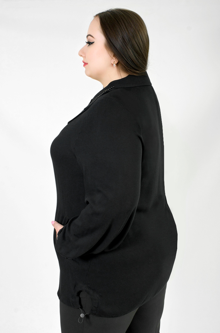 Туника с воротником в оригинальном дизайне