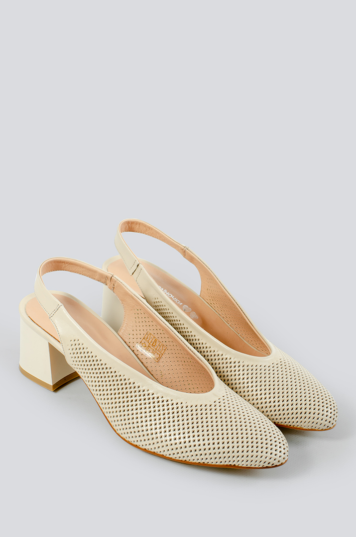 Слінгбеки бежеві з перфорацією великих розмірів