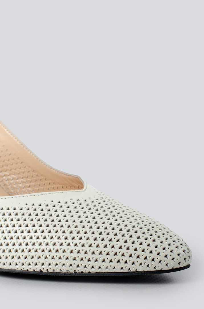 Туфли кремовые на каблуке больших размеров