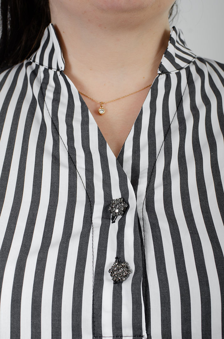 Туніка в смужку з принтом із сріблом великих розмірів