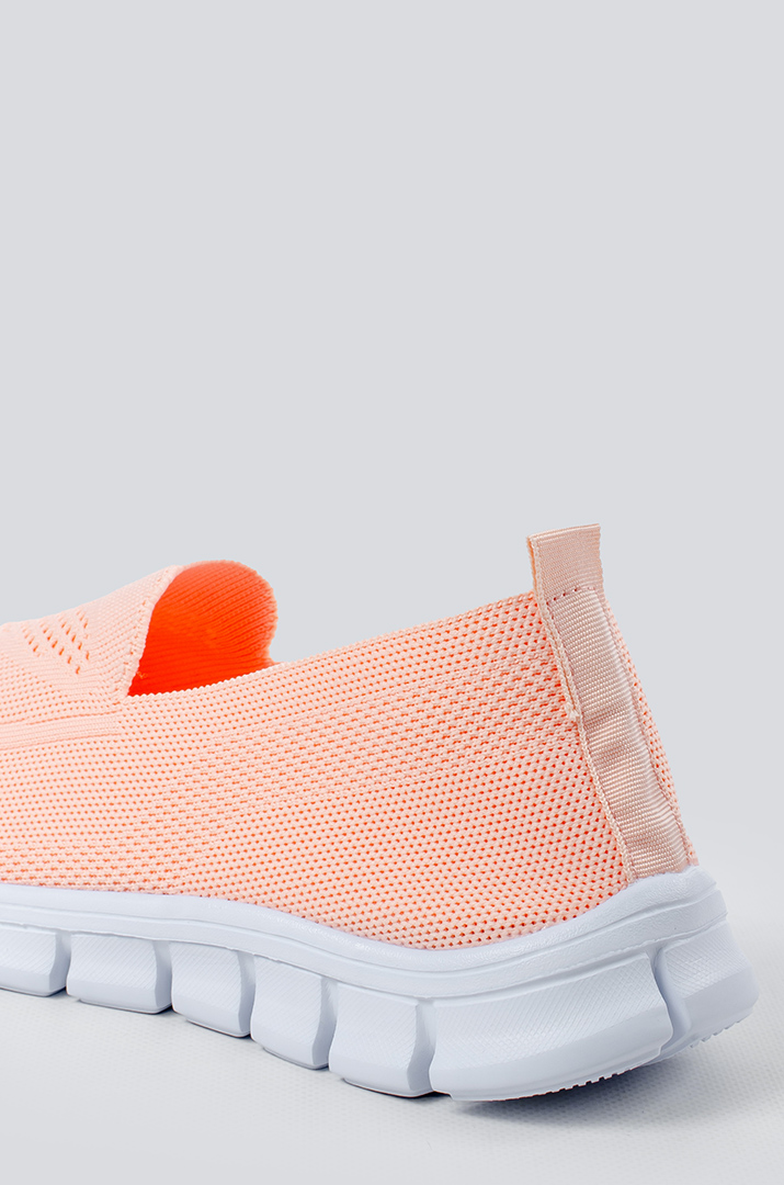 Туфлі в різних кольорах великих розмірів