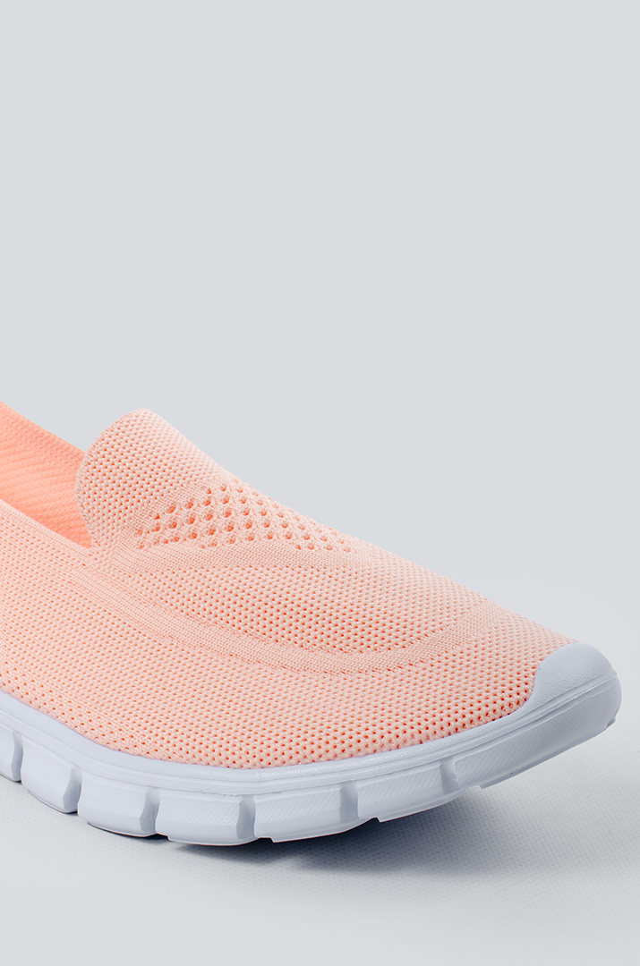 Туфлі в різних кольорах великих розмірів