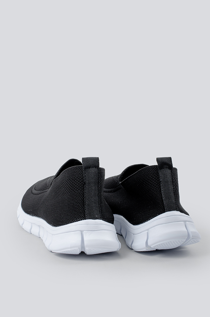 Туфлі в різних кольорах великих розмірів