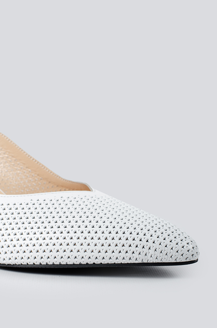 Туфли белые на каблуке с открытой пяткой больших размеров