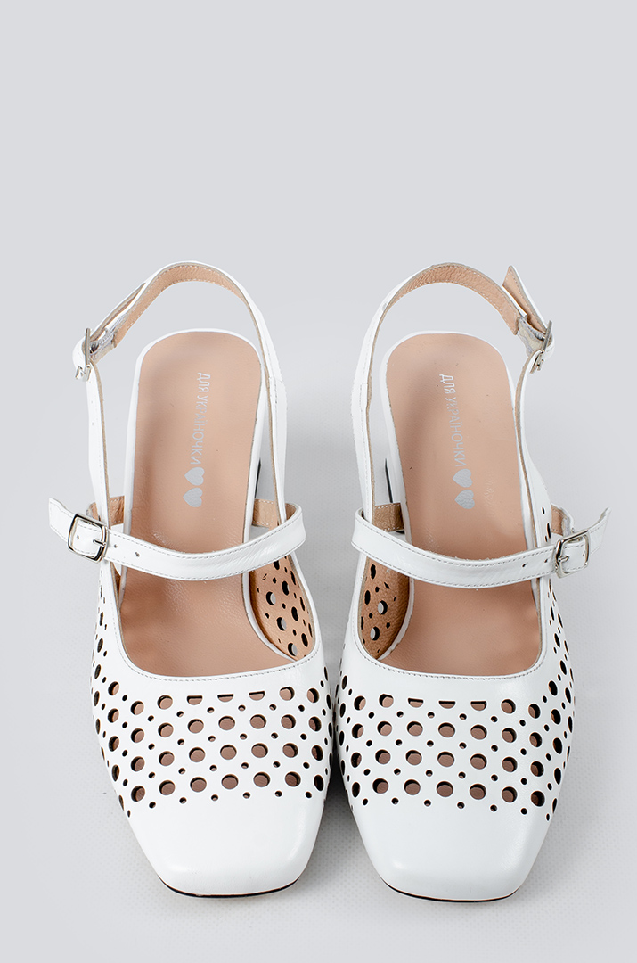 tufli_bili_z_preformaciyeyu_na_pidborah_velykyh_rozmiriv_44504_Pishna_Krasa Туфлі білі з перфорацією на підборах великих розмірів