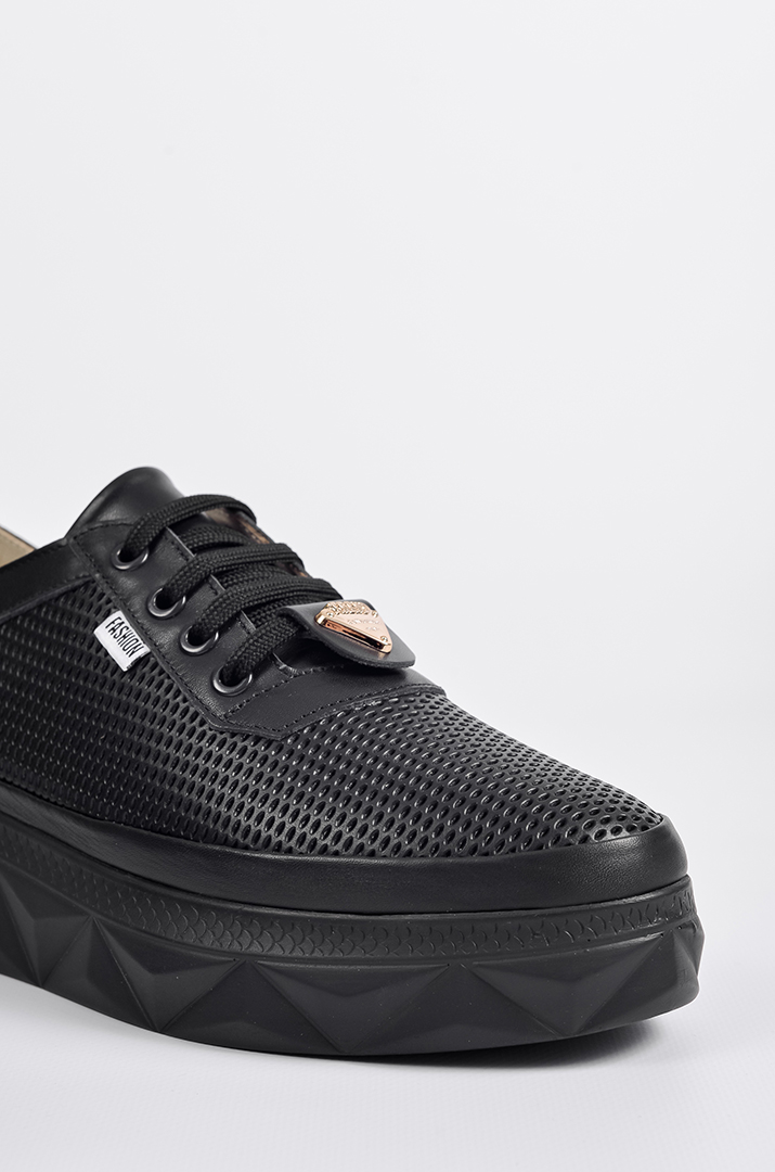 Туфлі чорні з прикрасою великих розмірів