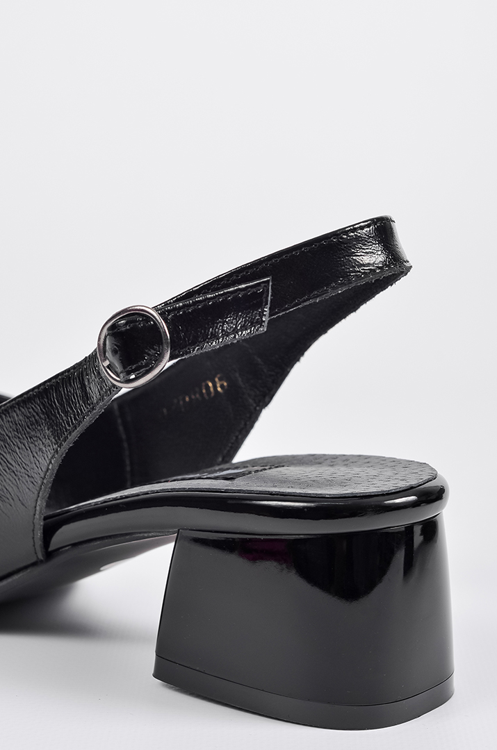 Туфлі чорні лакові великих розмірів