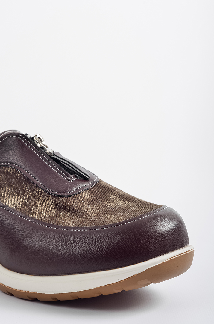 Туфлі з екошкіри та текстилю з застібкою-блискавкою великих розмірів