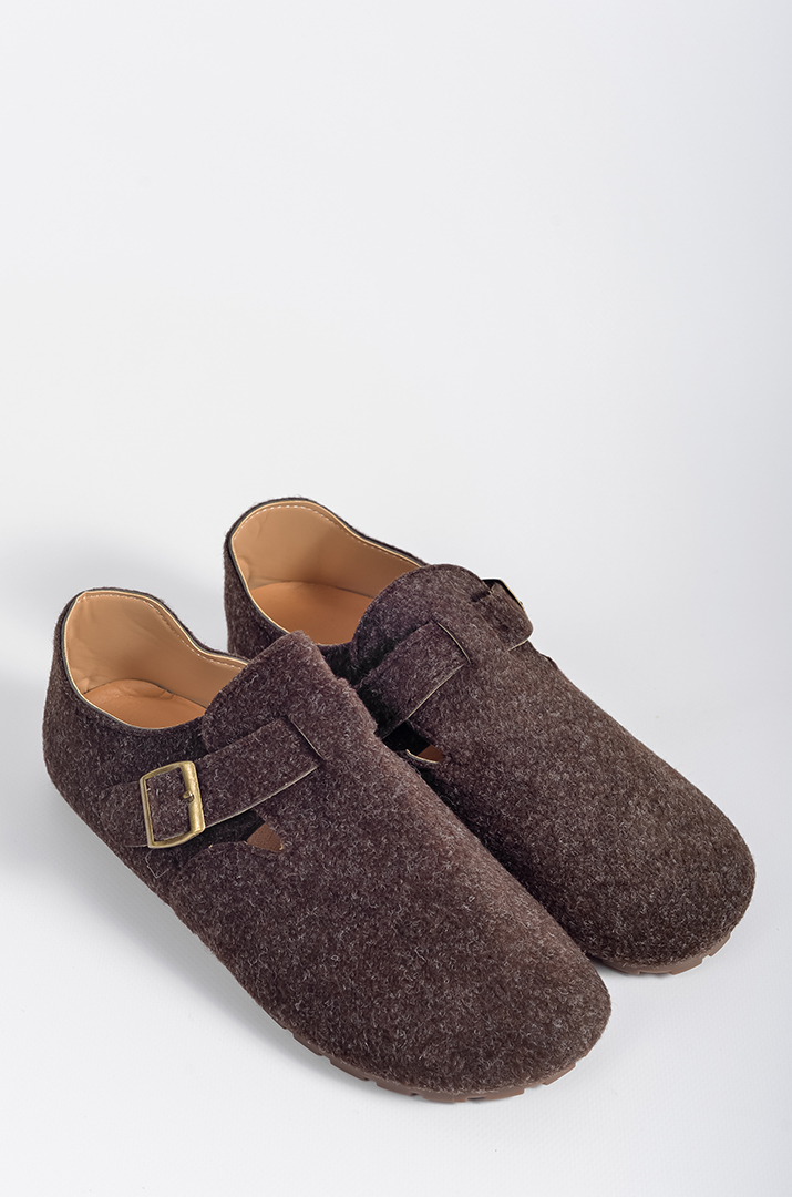 Туфли на низкой танкетке с широким ремешком больших размеров