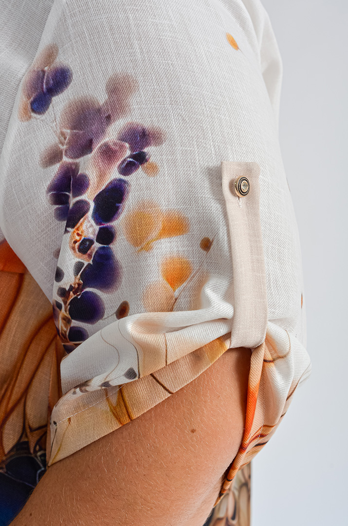 Туніка-сорочка з яскравим художнім принтом великих розмірів