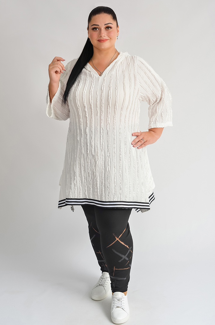 Туніка з фактурної тканини та з принтом великих розмірів