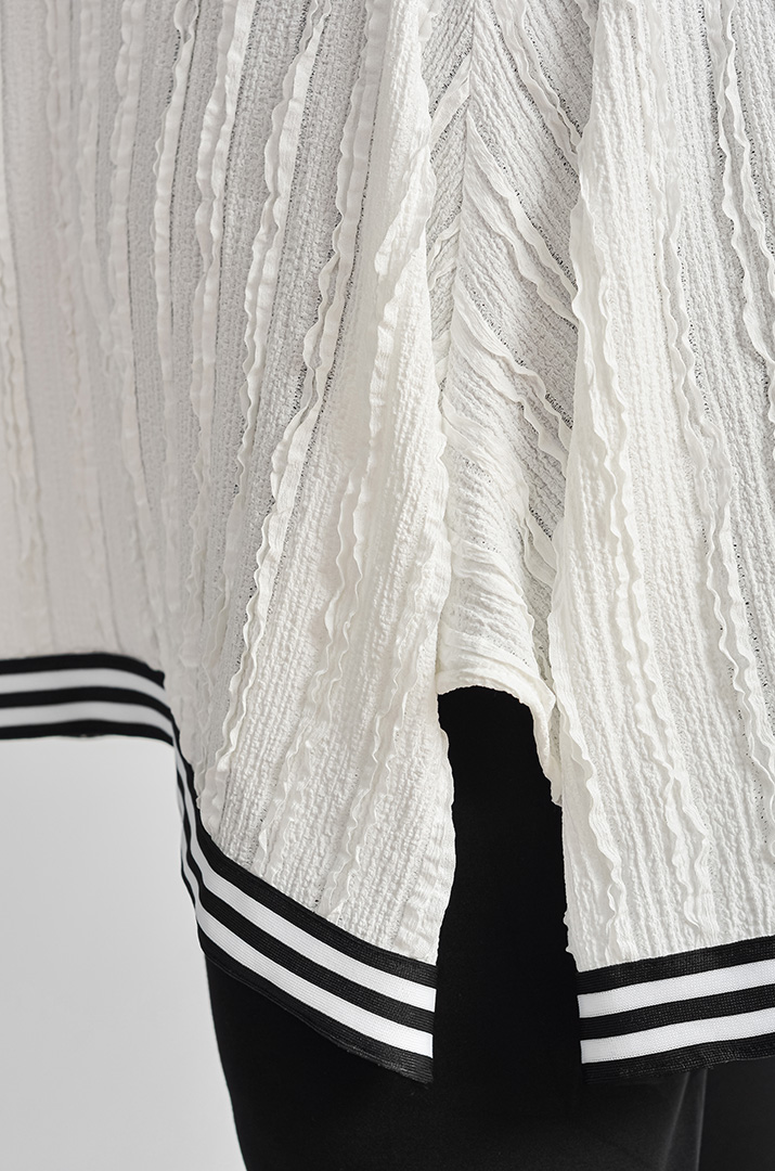 Туніка з фактурної тканини та з принтом великих розмірів