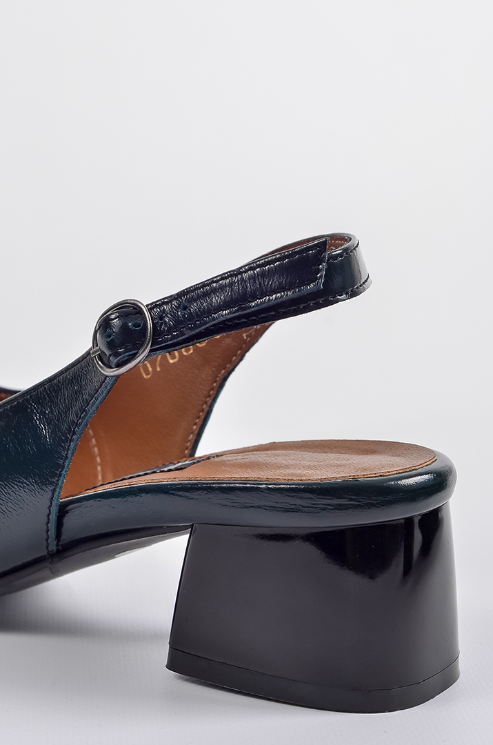 Лакові туфлі на підборах у кольорі бутилка великих розмірів