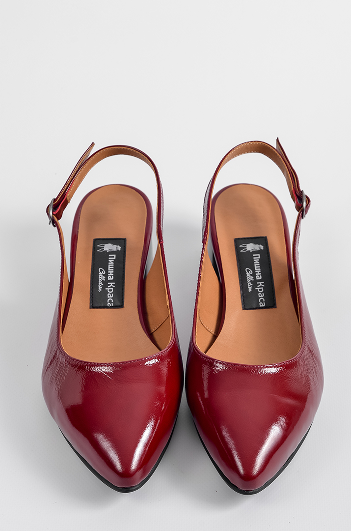 Лакові туфлі на підборах в червоному кольорі великих розмірів