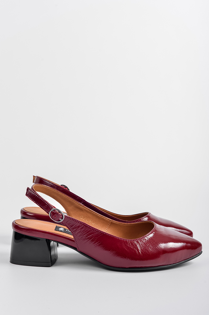 Лакові туфлі на підборах в червоному кольорі великих розмірів