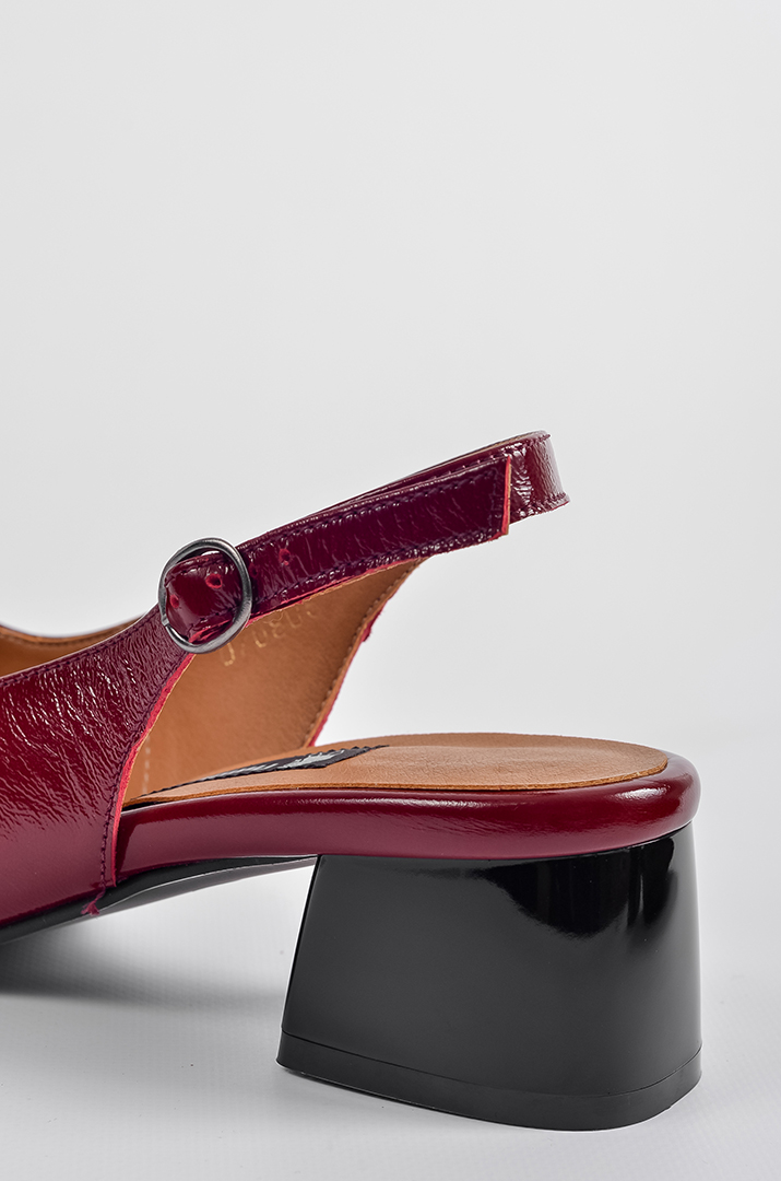 Лакові туфлі на підборах в червоному кольорі великих розмірів