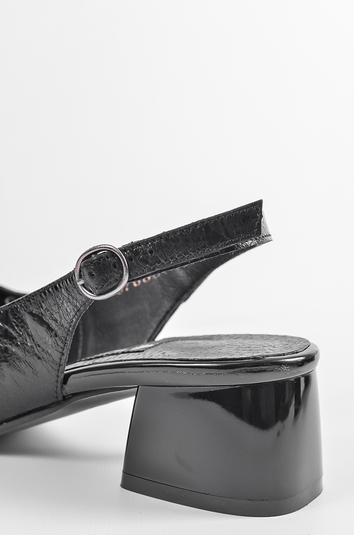 Чорні туфлі на підборах з лакованим візерунком великих розмрів