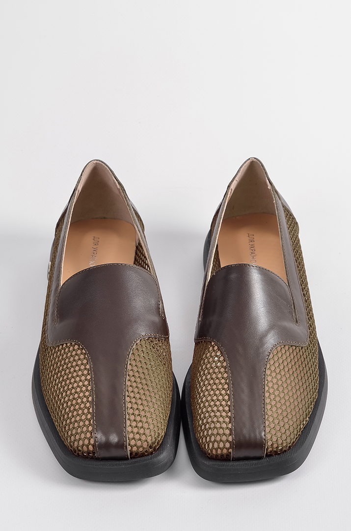 Туфлі в шоколадному кольорі зі шкіряними деталями та сітчастим верхом великих розмірів