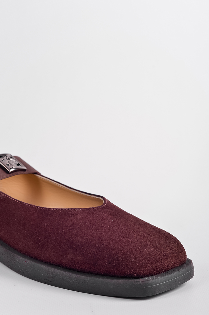 Замшеві туфлі в темно-коричневому кольорі з фіксуючою резинкою великих розмірів