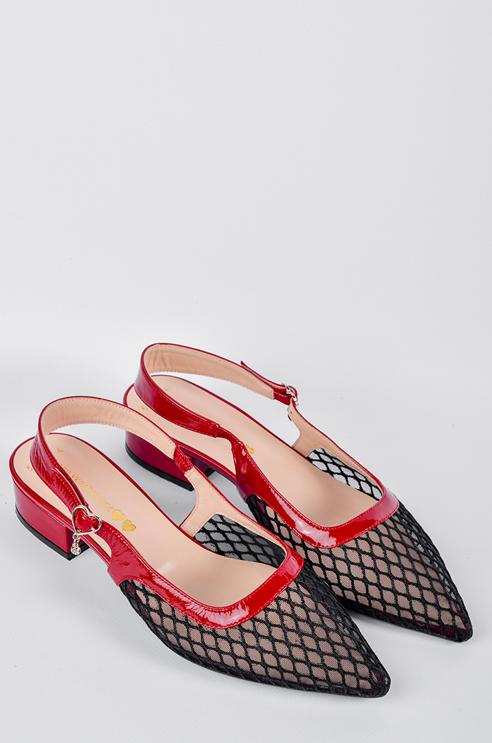 Туфлі із поєднанням чорної сітки та червоних акцентів великих розмірів