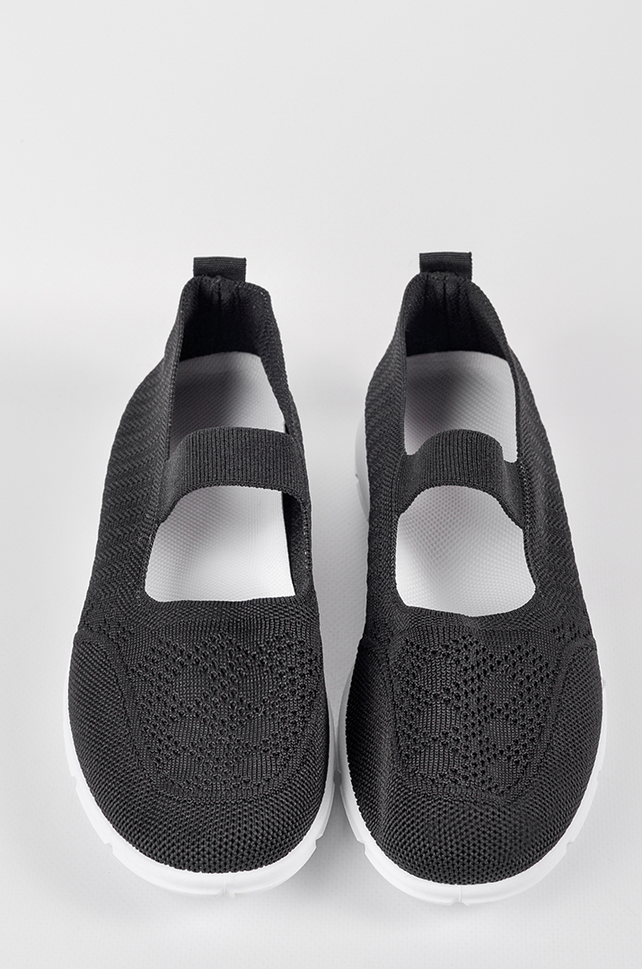 Легкі спортивні туфлі з трикотажним верхом великих розмірів
