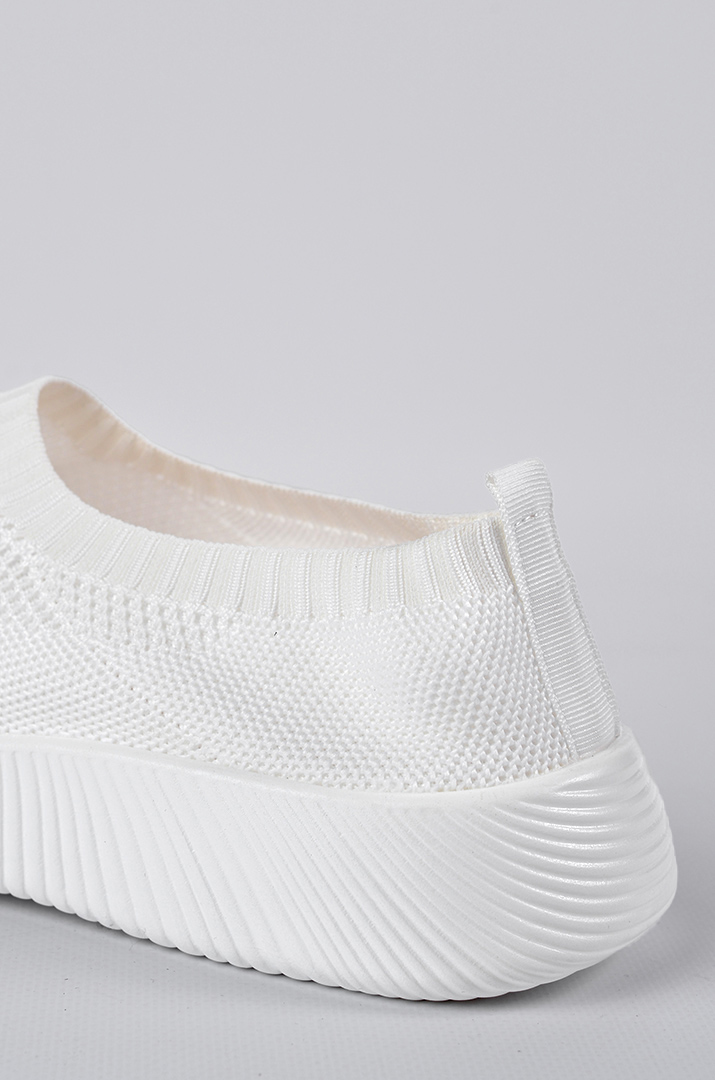 Спортивні туфлі з легким текстильним верхом великих розмірів