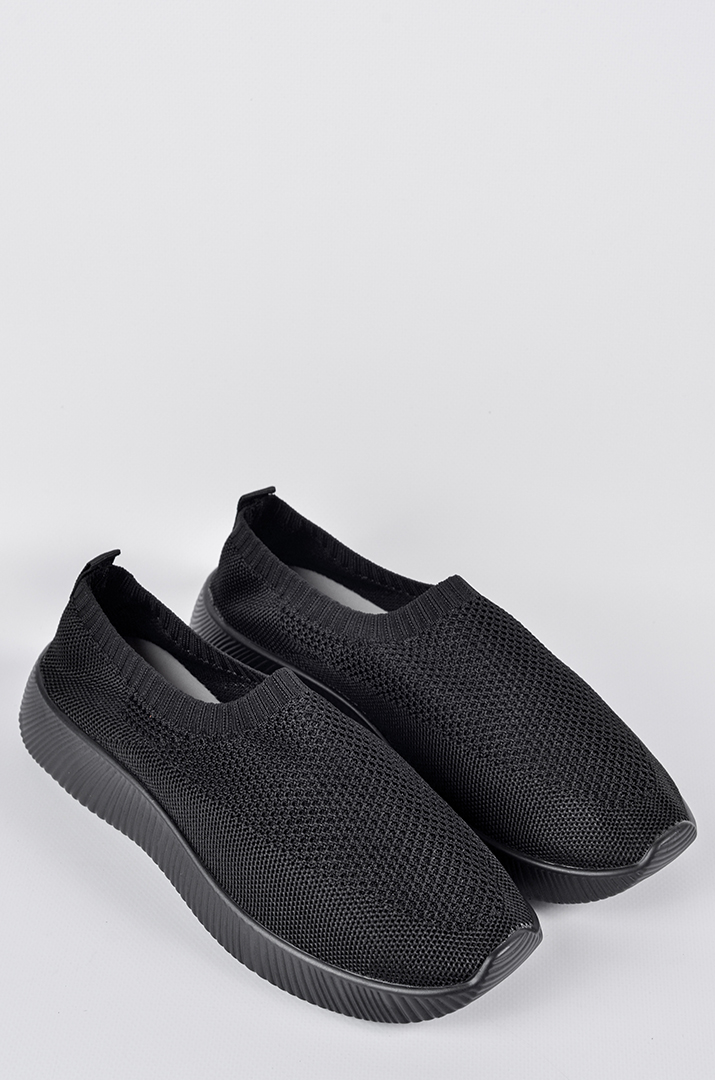 Спортивні туфлі з легким текстильним верхом великих розмірів