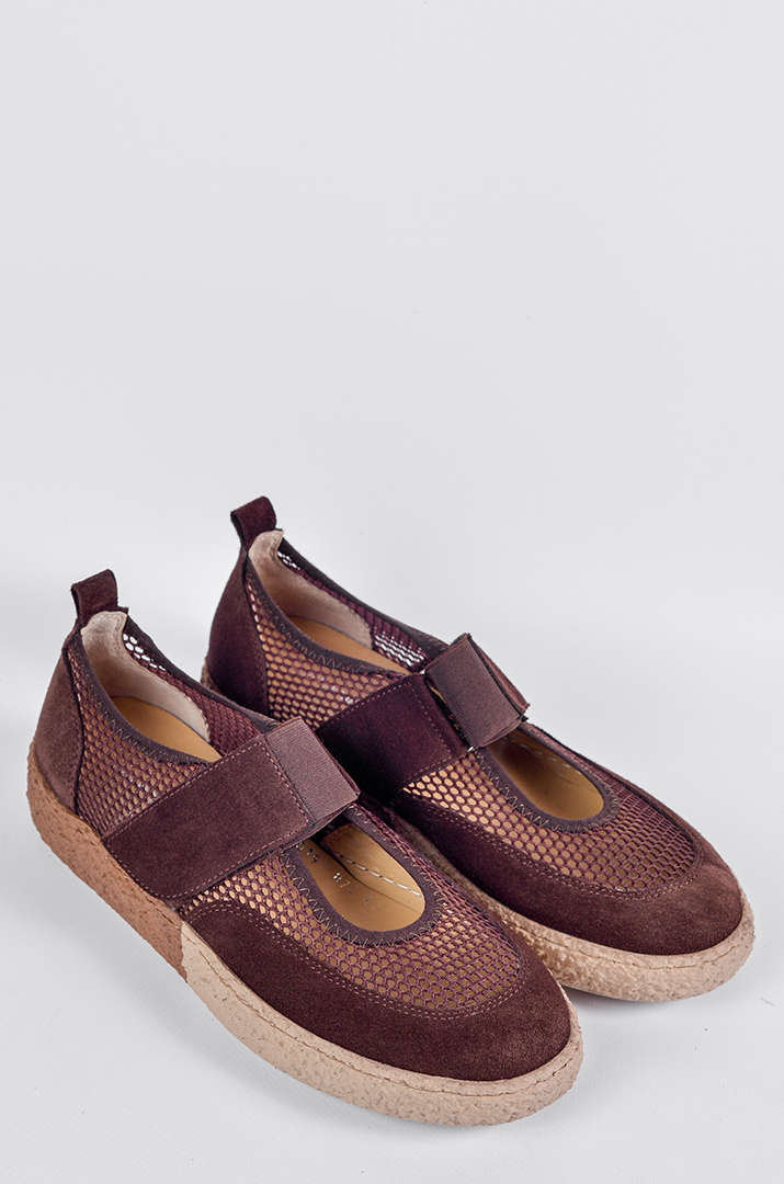 Туфлі з замшевими деталями та сітчастим дизайном великих розмірів