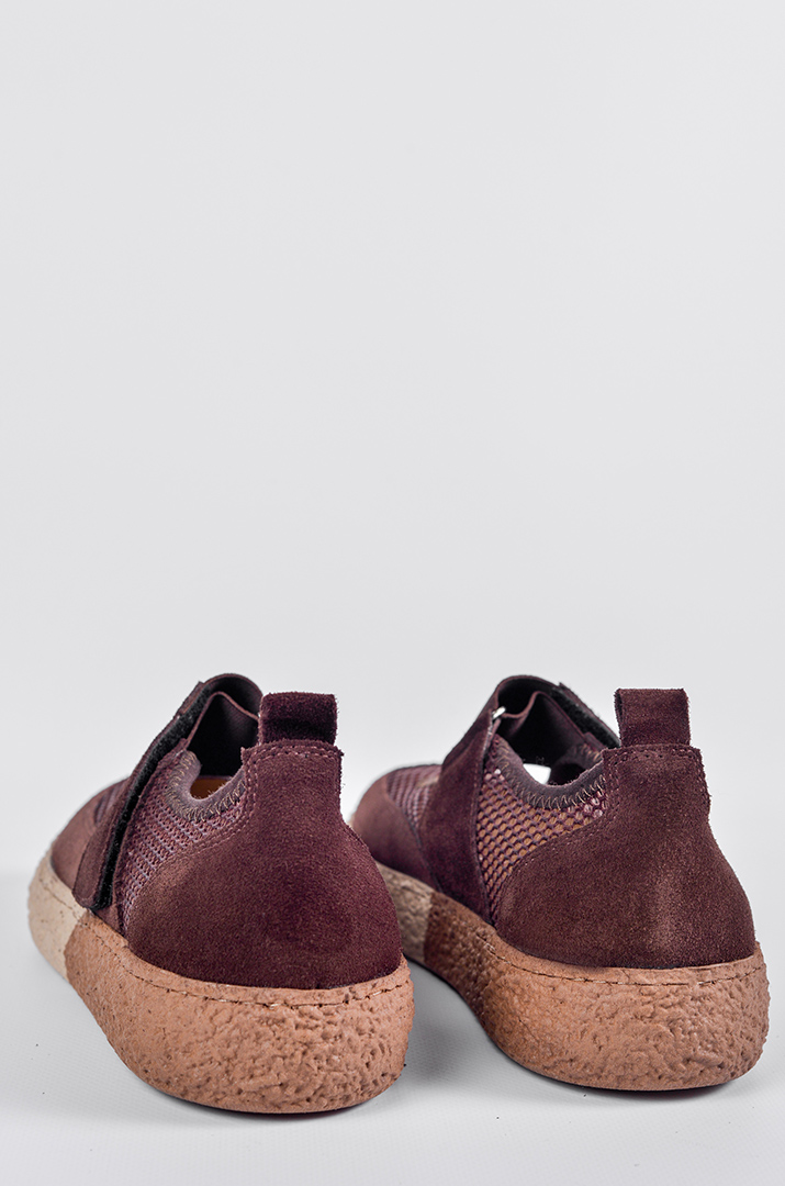 Туфлі з замшевими деталями та сітчастим дизайном великих розмірів