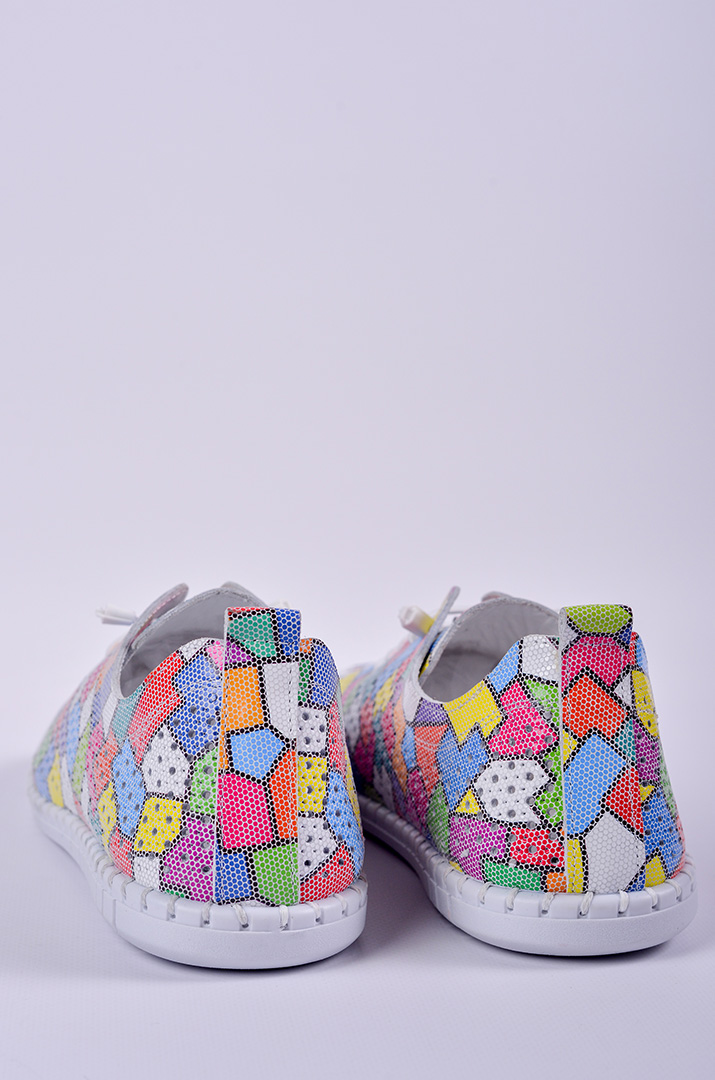 Шкіряні туфлі з перфорованим різнокольоровим верхом великих розмірів